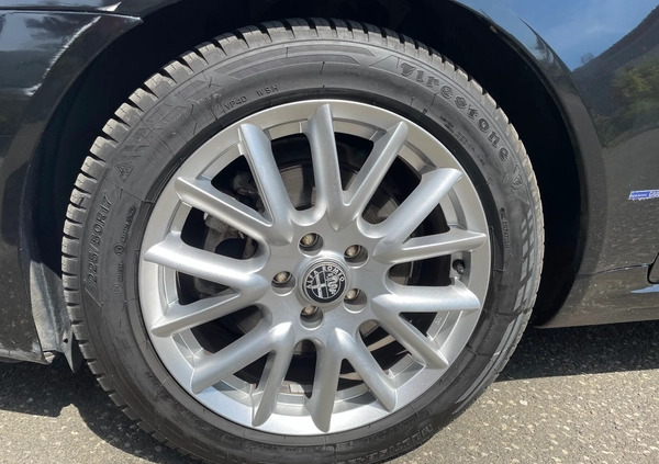 Alfa Romeo 159 cena 10000 przebieg: 285000, rok produkcji 2007 z Biskupiec małe 277